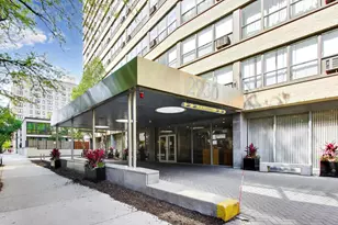 2930 N Sheridan Rd, Chicago, IL 60657 - Photo 3