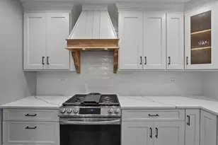 6S415 Concord Rd, Naperville, IL 60540 - Photo 5
