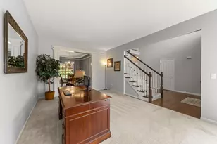 26643 Lindengate Cir, Plainfield, IL 60585 - Photo 3