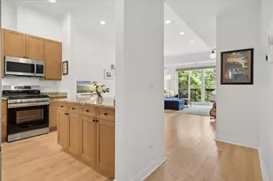 2555 W Leland Ave, Chicago, IL 60625 - Photo 3