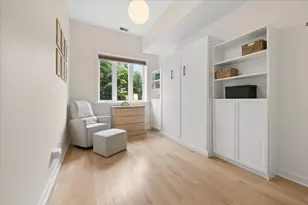 2555 W Leland Ave, Chicago, IL 60625 - Photo 17