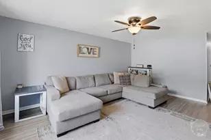 235 N Jefferson Ave, Bradley, IL 60915 - Photo 3