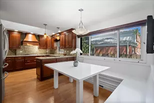 2821 Covert Rd, Glenview, IL 60025 - Photo 9