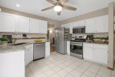 832 Fox Chase Drive, Round Lake Beach, IL 60073 - Photo 5