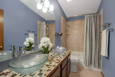 832 Fox Chase Drive, Round Lake Beach, IL 60073 - Photo 11