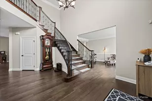 1451 Bethpage Cir, Elgin, IL 60124 - Photo 9