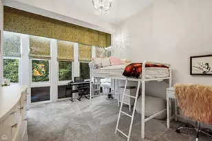 1310 W Roscoe St, Chicago, IL 60657 - Photo 21