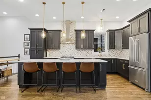1310 W Roscoe St, Chicago, IL 60657 - Photo 11
