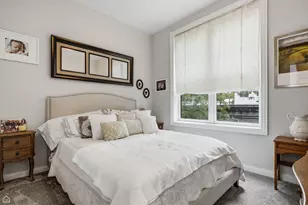 1310 W Roscoe St, Chicago, IL 60657 - Photo 23