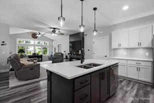 2 Briden Ln, Sycamore, IL 60178 - Photo 13