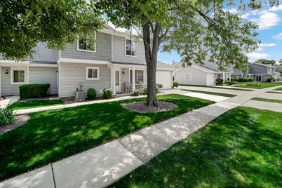 2442 Brunswick Circle #4D, Woodridge, IL 60517 - Photo 3