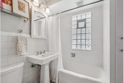 5227 W Berteau Avenue, Chicago, IL 60641 - Photo 17