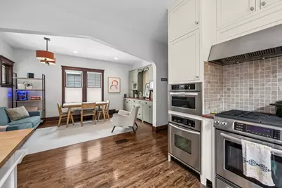 5227 W Berteau Avenue, Chicago, IL 60641 - Photo 15