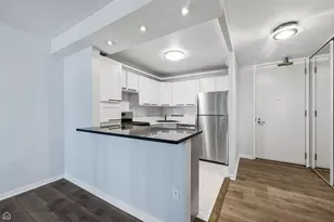 400 E Randolph St, Chicago, IL 60601 - Photo 5