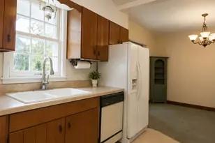 1705 W 2nd St, Dixon, IL 61021 - Photo 9