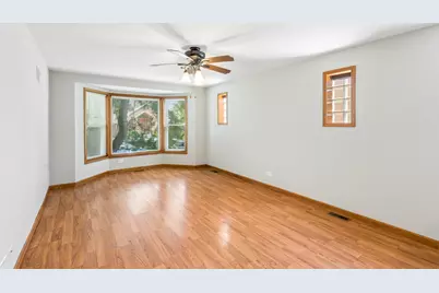 3526 N Overhill Avenue, Chicago, IL 60634 - Photo 5