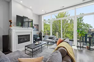 1817 W Iowa Ave, Chicago, IL 60622 - Photo 7
