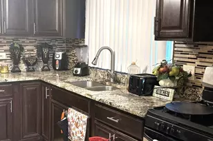 14241 S Marquette Ave, Burnham, IL 60633 - Photo 9