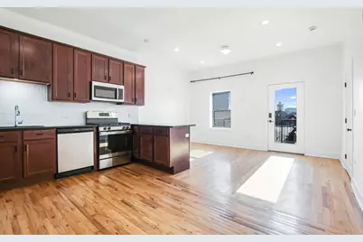 1421 W Chicago Avenue, Chicago, IL 60642 - Photo 11