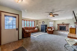 208 Pittman Ct, Manlius, IL 61338 - Photo 9