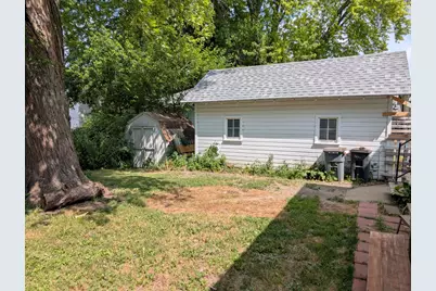 1124 S State Avenue, Freeport, IL 61032 - Photo 11