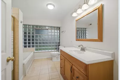 114 N Lancaster Street, Mount Prospect, IL 60056 - Photo 13
