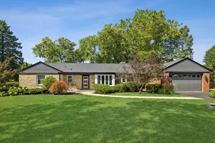 519 S Main St, Mount Prospect, IL 60056 - Photo 1