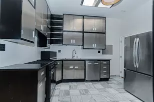 1024 N Western Ave, Chicago, IL 60622 - Photo 9