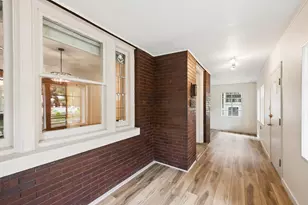 638 S Scoville Ave, Oak Park, IL 60304 - Photo 3