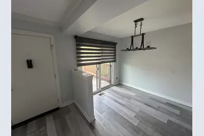5700 Dutch Mill Court #B, Hanover Park, IL 60133 - Photo 11