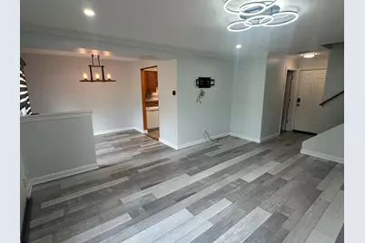 5700 Dutch Mill Court #B, Hanover Park, IL 60133 - Photo 3