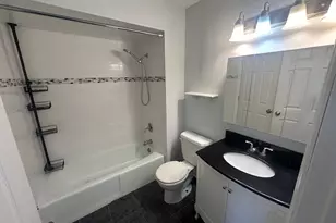 5700 Dutch Mill Ct, Hanover Park, IL 60133 - Photo 13