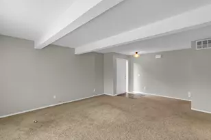 2138 Harbor Town Cir, Champaign, IL 61821 - Photo 15