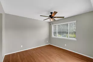 2138 Harbor Town Cir, Champaign, IL 61821 - Photo 5