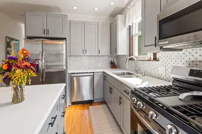 3748 N Spaulding Avenue, Chicago, IL 60618 - Photo 9