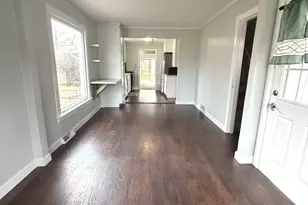 2209 Douglas Ave, Des Plaines, IL 60018 - Photo 3