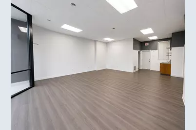 956 N Central Park Avenue, Chicago, IL 60651 - Photo 15