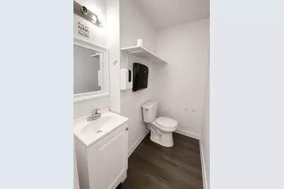 956 N Central Park Avenue, Chicago, IL 60651 - Photo 17