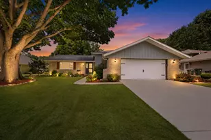 303 Woodworth St, Yorkville, IL 60560 - Photo 1