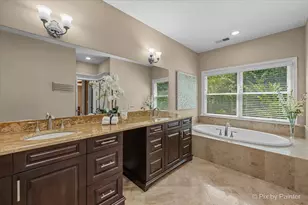 320 N Waynes Ct, Palatine, IL 60067 - Photo 23