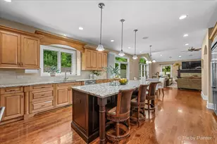 320 N Waynes Ct, Palatine, IL 60067 - Photo 15