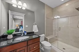 320 N Waynes Ct, Palatine, IL 60067 - Photo 35