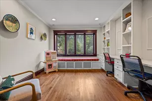 411 E Illinois Rd, Lake Forest, IL 60045 - Photo 9