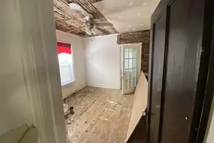 8036 S Dobson Ave, Chicago, IL 60619 - Photo 9