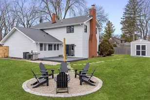 707 W Woodland Rd, Lake Bluff, IL 60044 - Photo 13