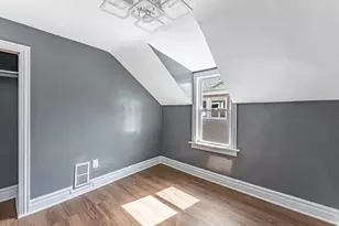 1914 Foster St, Evanston, IL 60201 - Photo 13
