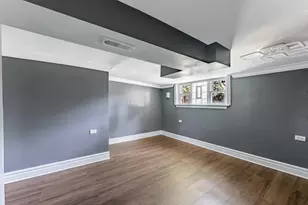1914 Foster St, Evanston, IL 60201 - Photo 17