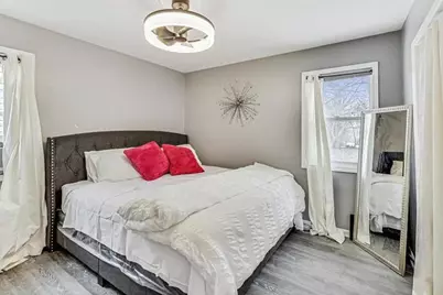 318 Marquette Street, Park Forest, IL 60466 - Photo 9