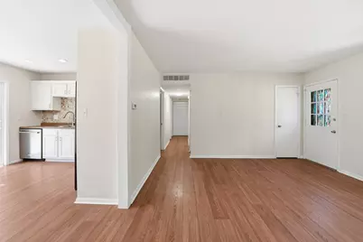 1151 Leawood Drive, Elgin, IL 60120 - Photo 5