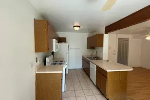 488 Donin Dr, Antioch, IL 60002 - Photo 3